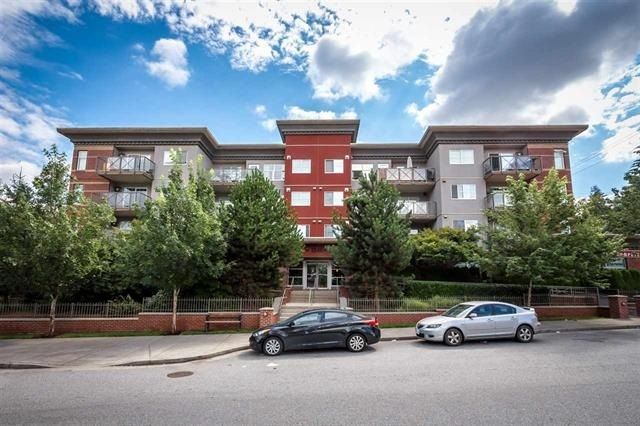 Main Photo: 307 3240 ST JOHNS Street in Port Moody: Port Moody Centre Condo for sale in "THE SQUARE" : MLS®# R2168611