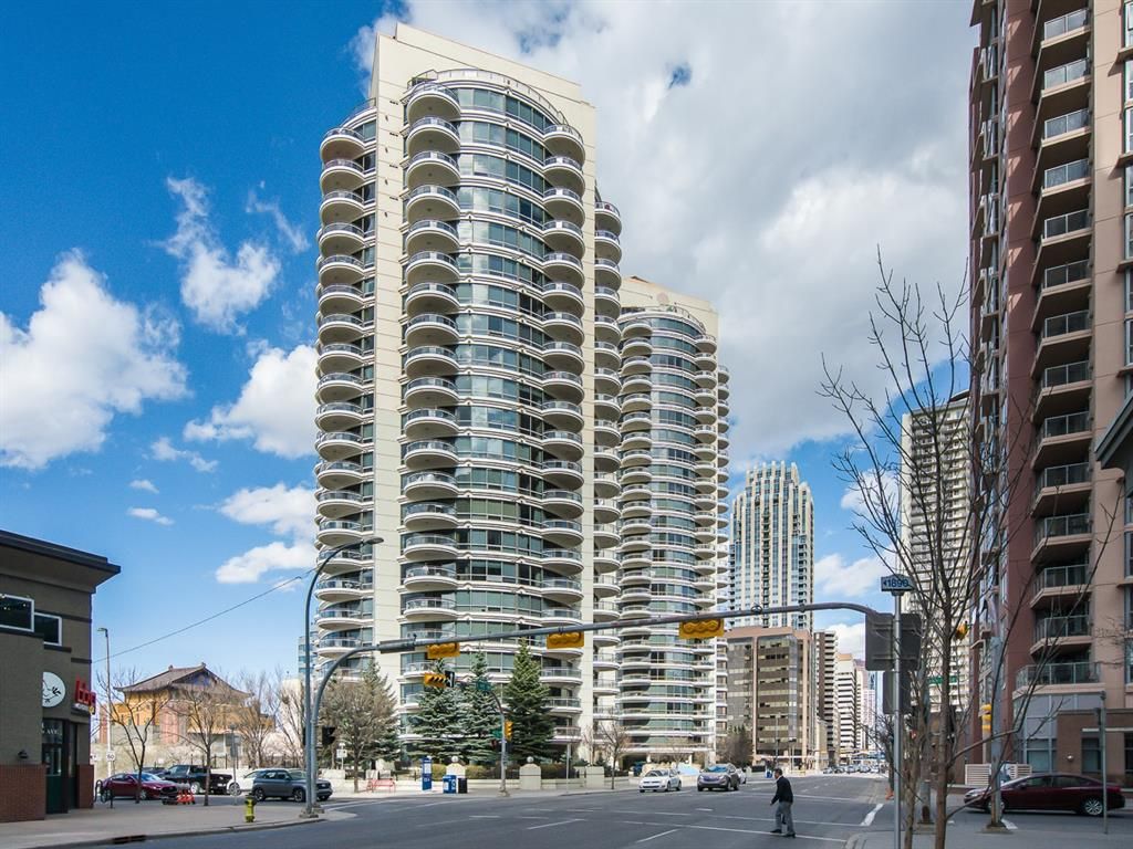 Main Photo: 302 1088 6 Avenue SW in Calgary: Downtown West End Apartment for sale : MLS®# A1214040