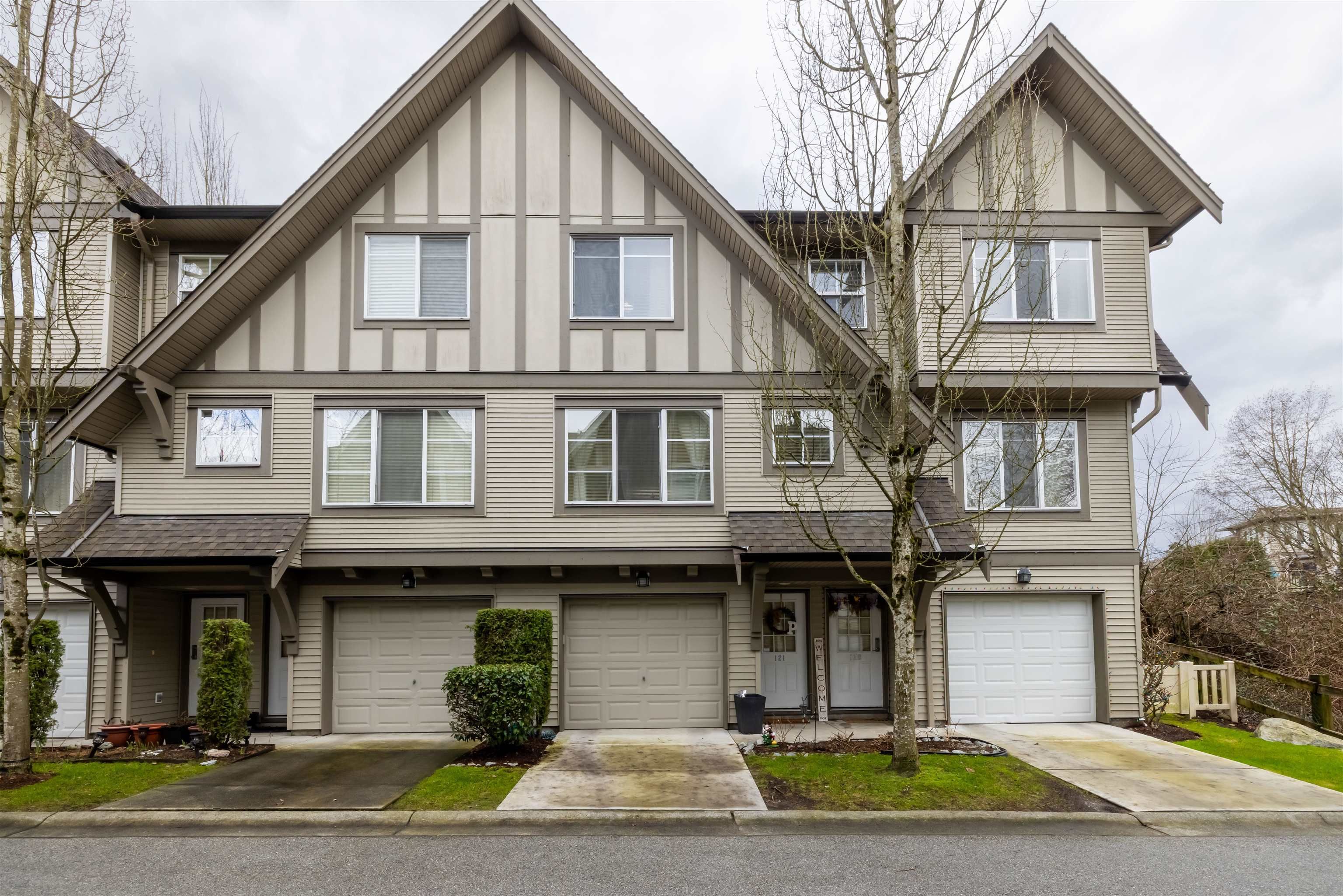 Main Photo: 121 15175 62A Avenue in Surrey: Sullivan Station Townhouse for sale in "BROOKLANDS" : MLS®# R2847561