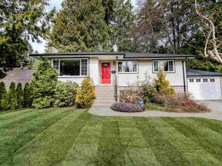Photo 1: 742 WELLINGTON Drive in North Vancouver: Princess Park House for sale : MLS®# R2447326