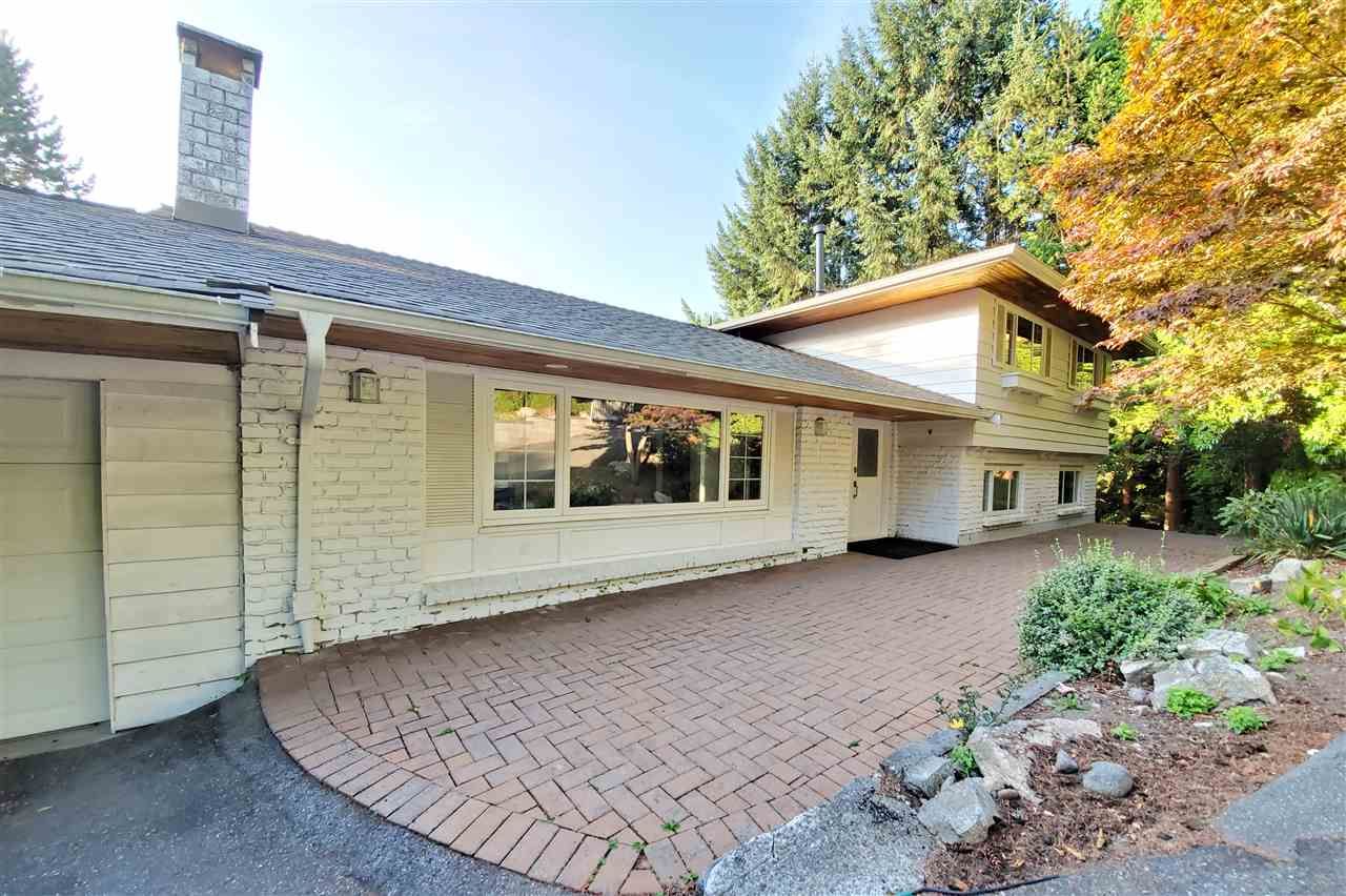 Main Photo: 670 ST. ANDREWS Road in West Vancouver: British Properties House for sale : MLS®# R2517540