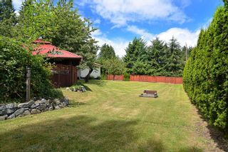 Photo 9: 1063 ROSAMUND Road in Gibsons: Gibsons & Area House for sale (Sunshine Coast)  : MLS®# R2089959