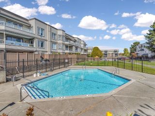 Photo 17: 105 1840 E SOUTHMERE Crescent in Surrey: Sunnyside Park Surrey Condo for sale in "SOUTHMERE MEWS WEST" (South Surrey White Rock)  : MLS®# R2874778