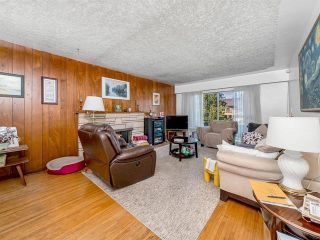 Photo 3: 4042 GEORGIA Street in Burnaby: Willingdon Heights House for sale (Burnaby North)  : MLS®# R2678966