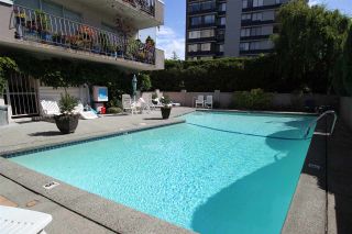Photo 11: 304 2187 BELLEVUE Avenue in West Vancouver: Dundarave Condo for sale in "SURFSIDE TOWERS" : MLS®# R2156411