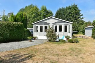 Photo 1: 67 1413 SUNSHINE COAST HIGHWAY in Gibsons: Gibsons & Area Manufactured Home for sale (Sunshine Coast)  : MLS®# R2794257