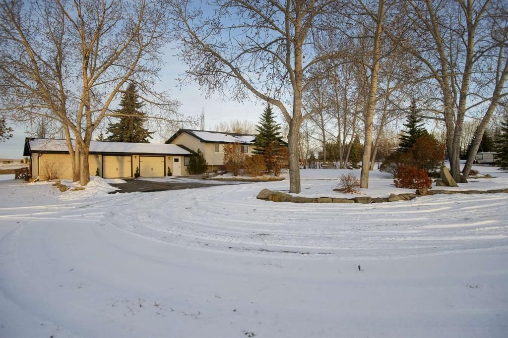 Main Photo: 96207 280 Avenue E: Rural Foothills County Detached for sale : MLS®# A1045615