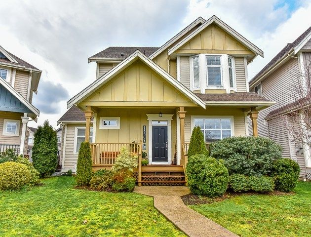 Main Photo: 18568 66A AVENUE in Cloverdale: Home for sale : MLS®# R2034217