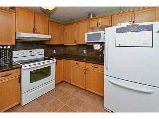 Photo 5: 39 BRIDLEGLEN Park SW in CALGARY: Bridlewood Residential Detached Single Family for sale (Calgary)  : MLS®# C3626897