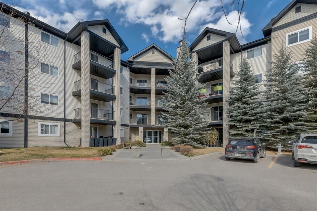 Main Photo: 1310 4975 130 Avenue SE in Calgary: McKenzie Towne Apartment for sale : MLS®# A1203974