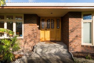 Photo 2: 20469 DENIZA Avenue in Maple Ridge: Southwest Maple Ridge House for sale : MLS®# R2123149