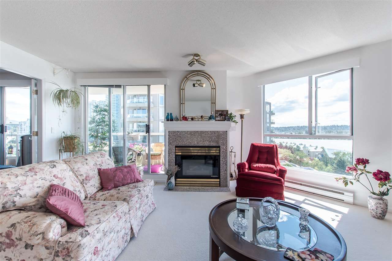 Main Photo: 1407 1185 QUAYSIDE Drive in New Westminster: Quay Condo for sale in "RIVERIA TOWERS" : MLS®# R2382149