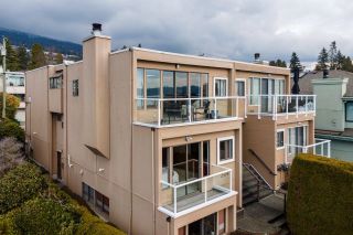 Photo 2: 2379 BELLEVUE Avenue in West Vancouver: Dundarave 1/2 Duplex for sale : MLS®# R2856745