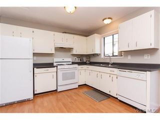Photo 3: 1068 Costin Ave in VICTORIA: La Langford Proper Half Duplex for sale (Langford)  : MLS®# 635699