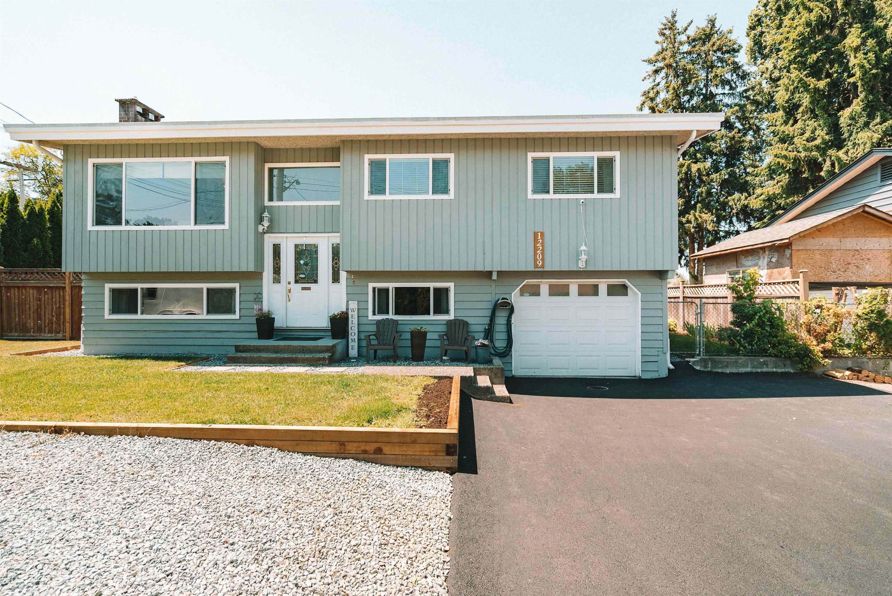 Main Photo: 12209 221 Street in Maple Ridge: West Central House for sale : MLS®# R2785968