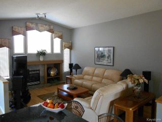 Photo 2: 981 Aldgate Road in WINNIPEG: St Vital Residential for sale (South East Winnipeg)  : MLS®# 1519891
