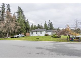 Photo 4: 847 MYNG Crescent: Harrison Hot Springs House for sale : MLS®# R2635317