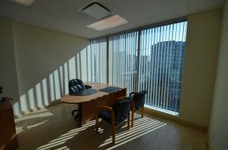 Photo 1: 922 6081 NO. 3 Road in Richmond: Brighouse Office for sale in "THREE WEST CENTRE" : MLS®# C8034629