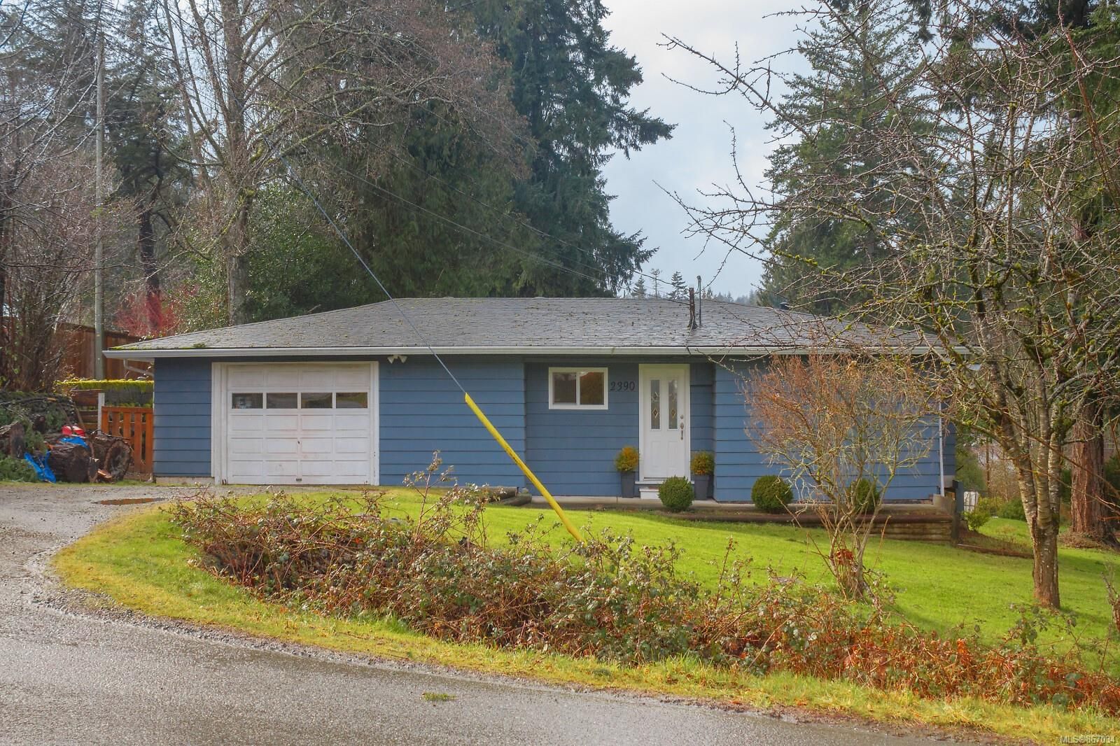 Main Photo: 2390 Church Rd in Sooke: Sk Broomhill House for sale : MLS®# 867034