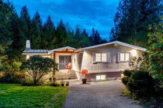 Photo 1: 4639 WOODBURN Road in West Vancouver: Cypress Park Estates House for sale : MLS®# R2733548