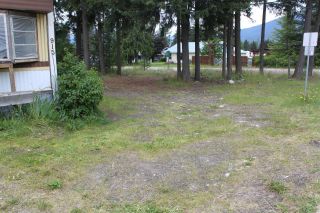 Photo 1: 915 HIGHWAY 23 in Nakusp: House for sale : MLS®# 2470239