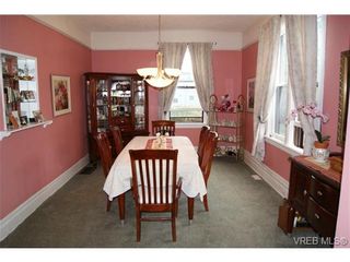 Photo 7: 812 Wollaston St in VICTORIA: Es Old Esquimalt House for sale (Esquimalt)  : MLS®# 702085