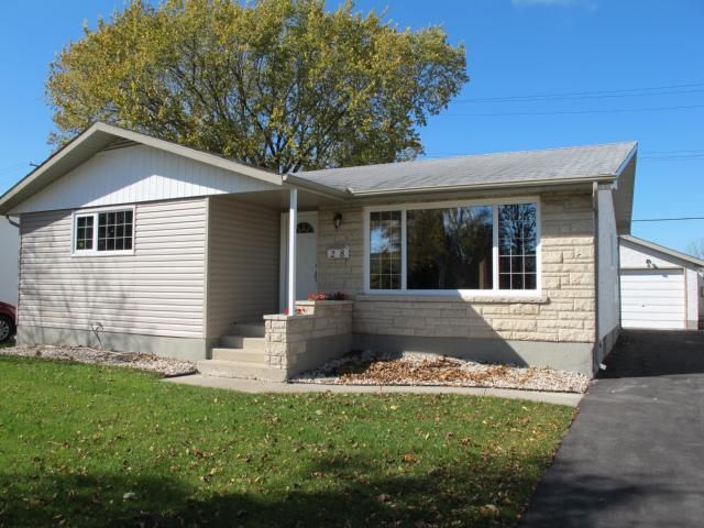 Main Photo:  in WINNIPEG: North Kildonan Residential for sale (North East Winnipeg)  : MLS®# 1017652