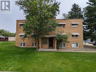 Photo 1: 6 units, 30 11 Street SE in Medicine Hat: Multi-family for sale : MLS®# A2074366
