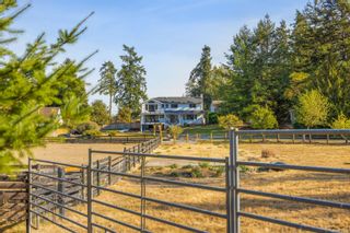 Photo 4: 4821 Elk Rd in Saanich: SW Beaver Lake House for sale (Saanich West)  : MLS®# 916214