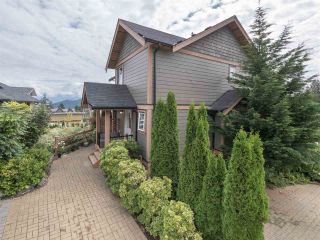 Photo 18: 4 728 GIBSONS Way in Gibsons: Gibsons & Area Townhouse for sale in "Islandview Lanes" (Sunshine Coast)  : MLS®# R2538180