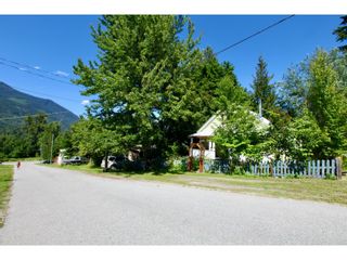 Photo 5: 262 2ND AVENUE in Nelson: House for sale : MLS®# 2477991