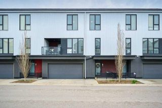 Photo 2: 303 Bow Grove NW in Calgary: Bowness Row/Townhouse for sale : MLS®# A2130020