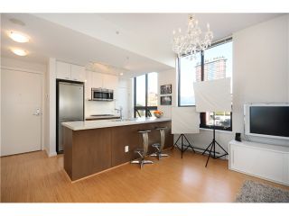 Photo 5: 404 531 BEATTY Street in Vancouver: Downtown VW Condo for sale in "531 BEATTY" (Vancouver West)  : MLS®# V1032167