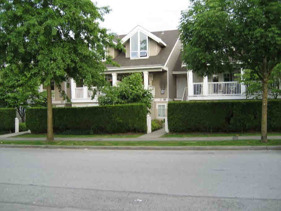 Main Photo: 2418 E 8TH AVENUE in : Renfrew VE Home for sale : MLS®# V653049