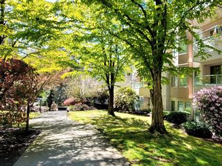 Photo 1: 204 6737 STATION HILL Court in Burnaby: South Slope Condo for sale (Burnaby South)  : MLS®# R2898323