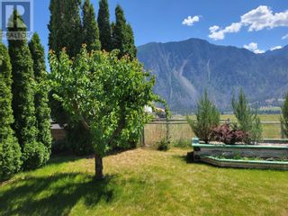 Photo 19: 829 3RD Avenue in Keremeos: House for sale : MLS®# 10301239