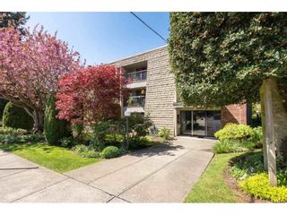 Photo 1: 105 1355 FIR Street: White Rock Condo for sale in "THE PAULINE" (South Surrey White Rock)  : MLS®# R2452056