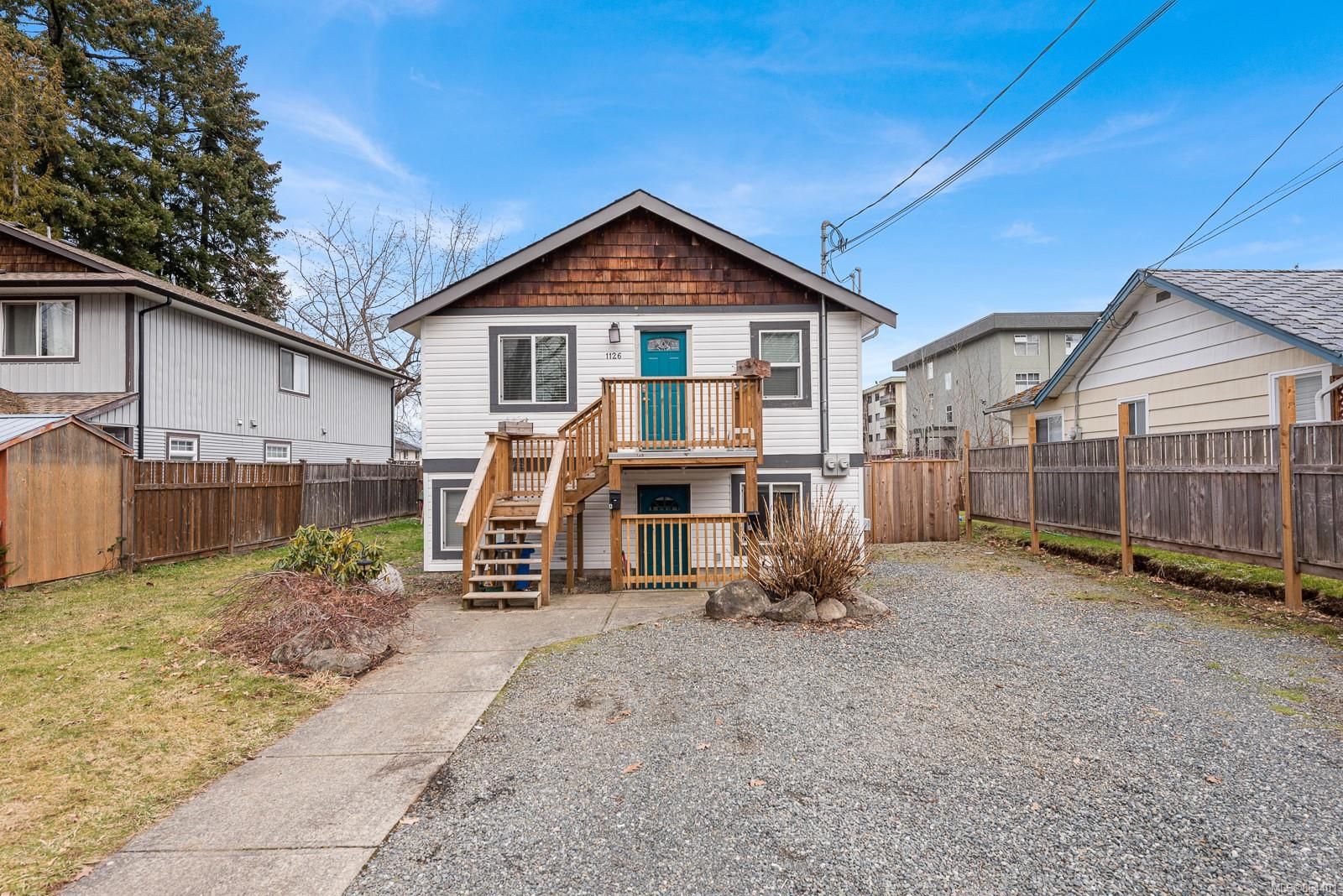 Main Photo: 1126 Stewart Ave in Courtenay: CV Courtenay City House for sale (Comox Valley)  : MLS®# 864401