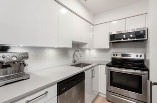 Photo 3: 105 2133 DUNDAS Street in Vancouver: Hastings Condo for sale (Vancouver East)  : MLS®# R2684979