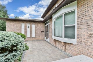 Photo 4: 100 Robinson Crescent in Whitby: Pringle Creek House (2-Storey) for lease : MLS®# E5679330