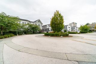 Photo 3: 107 15230 GUILDFORD Drive in Surrey: Guildford Townhouse for sale in "Guildford The Great" (North Surrey)  : MLS®# R2816713