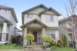 Photo 1: 16525 59A Avenue in Surrey: Cloverdale BC House for sale (Cloverdale)  : MLS®# R2043630