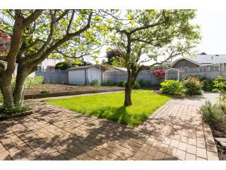 Photo 2: 1662 140A Street in Surrey: Sunnyside Park Surrey House for sale (South Surrey White Rock)  : MLS®# R2064572