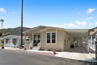Photo 2: NORTH ESCONDIDO Manufactured Home for sale : 3 bedrooms : 8975 Lawrence Welk Dr #74 in Escondido
