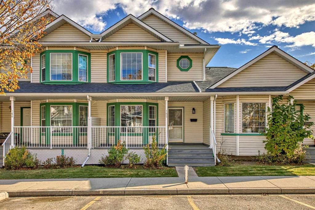 Main Photo: 162 Martin Crossing Court NE in Calgary: Martindale Row/Townhouse for sale : MLS®# A2085213