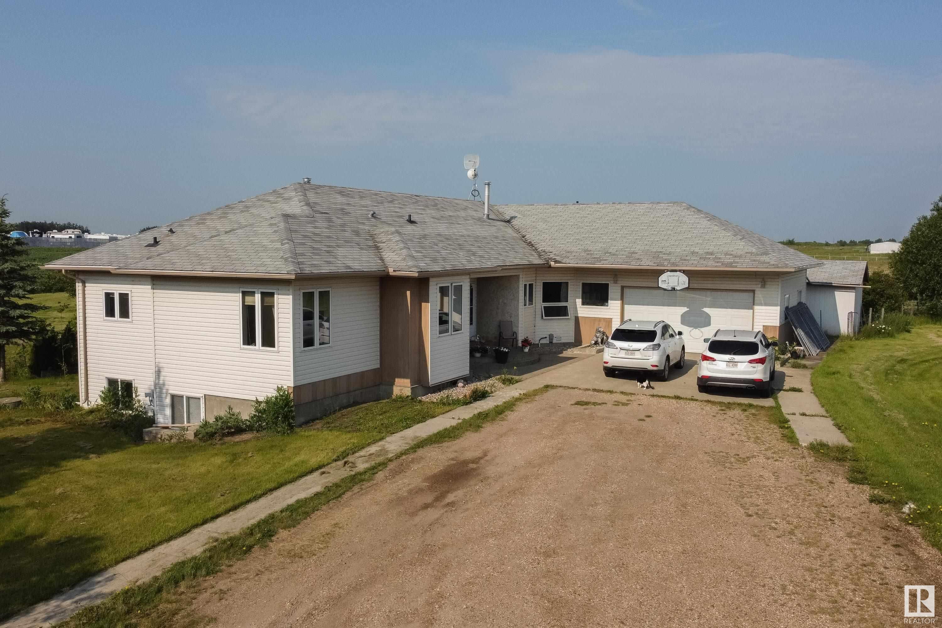 Main Photo: 24319 HWY 625: Beaumont House for sale : MLS®# E4305674