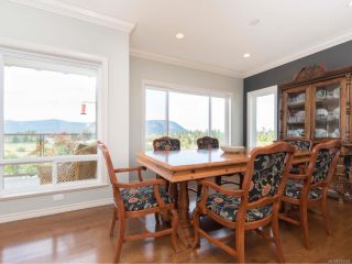 Photo 5: 670 Augusta Pl in COBBLE HILL: ML Cobble Hill House for sale (Malahat & Area)  : MLS®# 792434