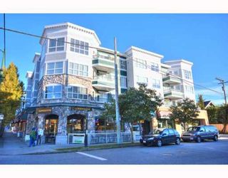 Photo 1: 204 2680 W 4TH Avenue in Vancouver: Kitsilano Condo for sale in "THE STAR OF KITSILANO" (Vancouver West)  : MLS®# V749238