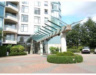Photo 2: 206 4505 HAZEL Street in Burnaby: Forest Glen BS Condo for sale in "THE DYNASTY" (Burnaby South)  : MLS®# V730844