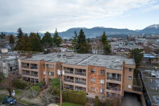 Photo 33: 208 1825 W 8TH Avenue in Vancouver: Kitsilano Condo for sale in "MARIBORO COURT" (Vancouver West)  : MLS®# R2749221